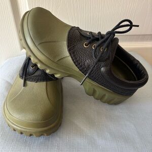 CROCS Men's Green and Black Shoes
